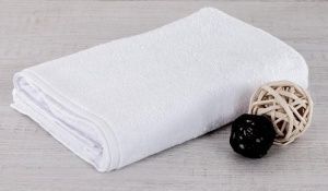 Полотенце махровое 70х140 белый 500 гр. Беларусь