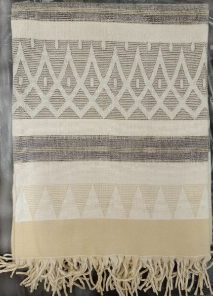 Плед "Орнамент", 150х200, 5%каш,40%суп. тонк.шерсть,35%пан,20%п/э, бел-беж-кор, ПК "VLADI"