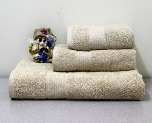 Полотенце махровое  70х140 бежевый 450 гр. Узбекистан